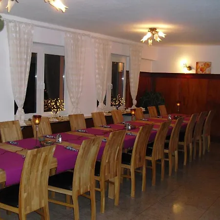 Zum Lahntal Guest house 3*