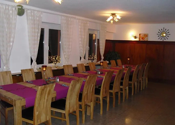 Zum Lahntal Casa de hóspedes 3*